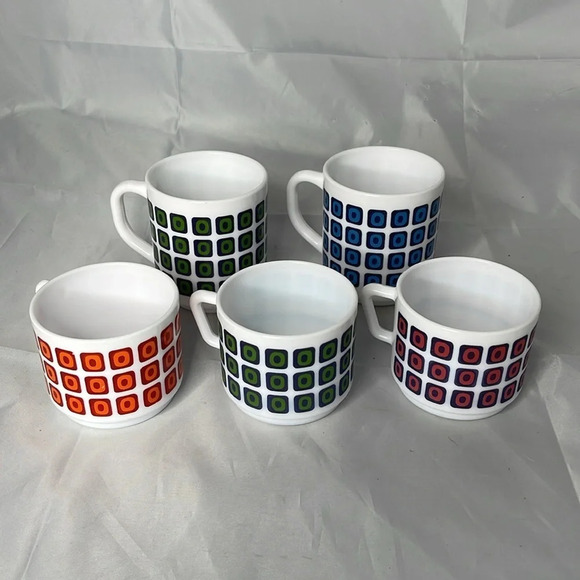 VINTAGE 70’s Arcopal Of France Demitasse Cups Mugs Set of 5 Espresso Tea Coffee - Picture 2 of 9